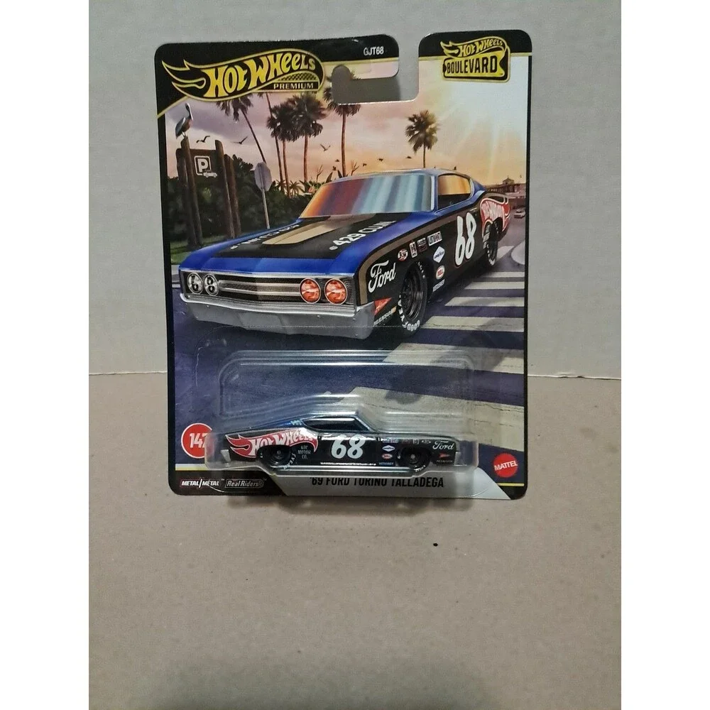 2026 Hot Wheels Premium Boulevard: '69 Ford Torino Talladega Black/Blue ^^
